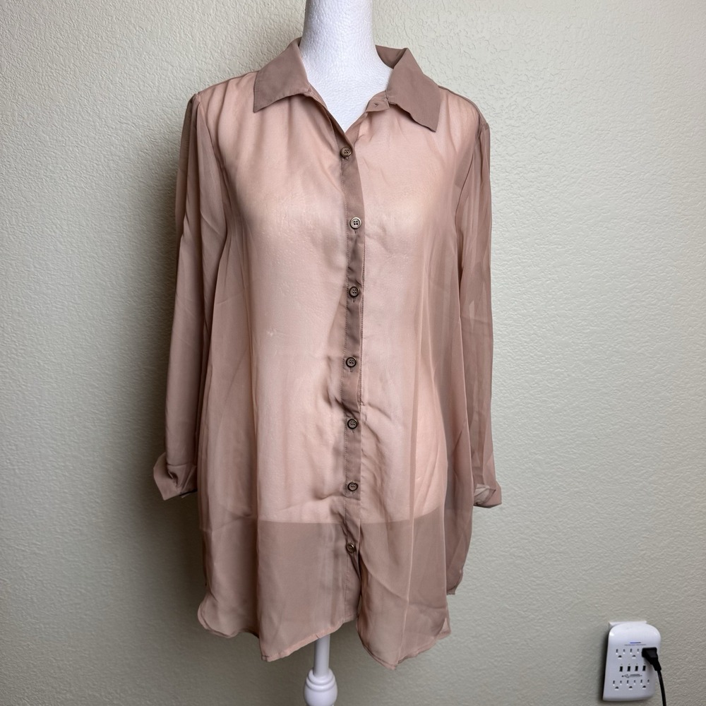 Queen Collection Women's Top Sheer Roll Tab Sleeve Size S Tan/Brown NWT Button‎